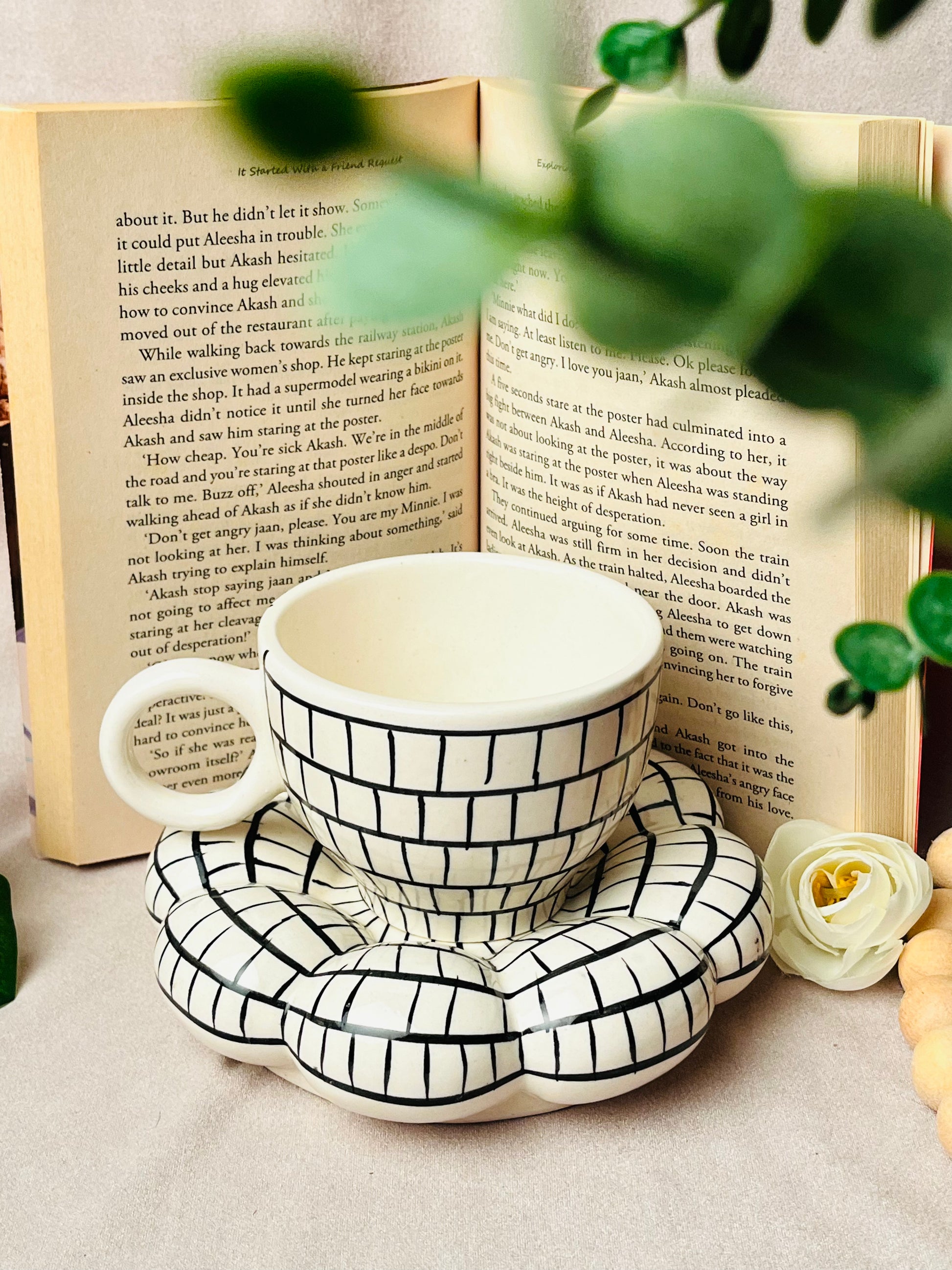 Checkered Bubble Cup & Saucer - cozykutumbhstore