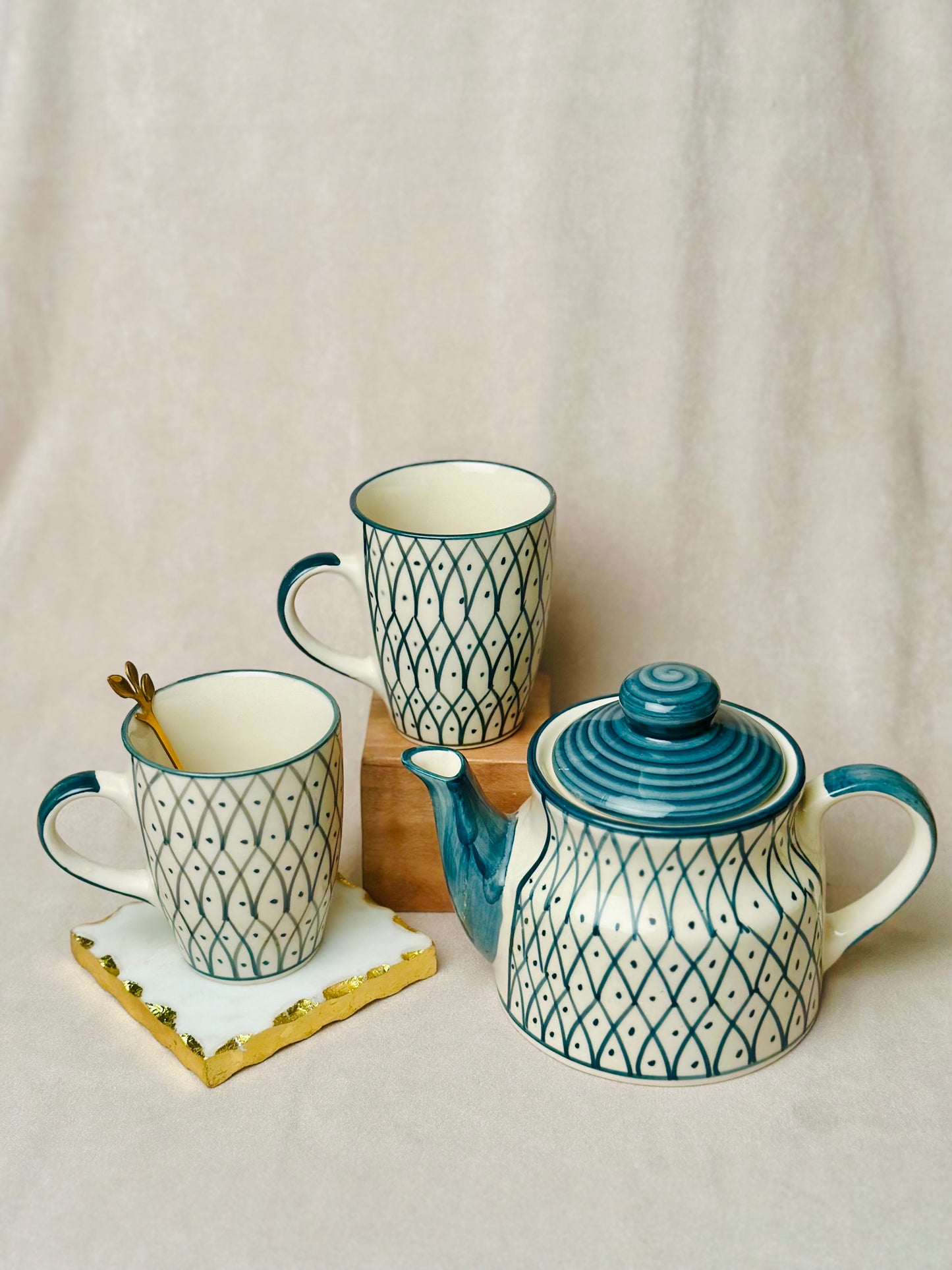 Teal Handpainted Kettle Combo with 2 Mugs - cozykutumbhstore
