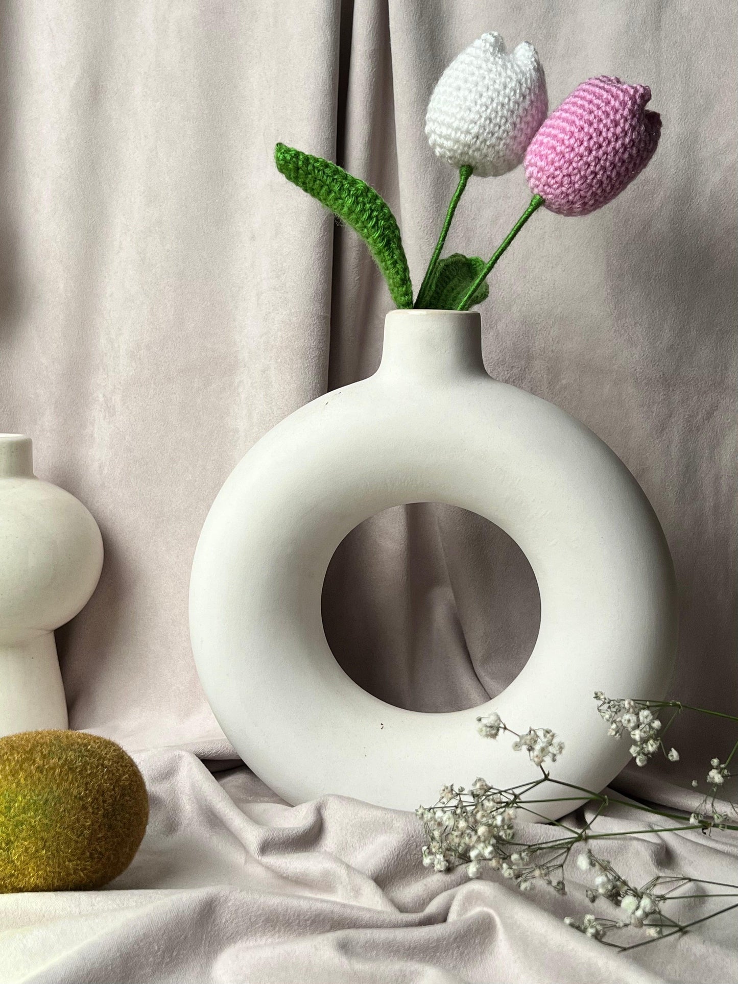 Doughnut aka Ring Vase (White) - cozykutumbhstore