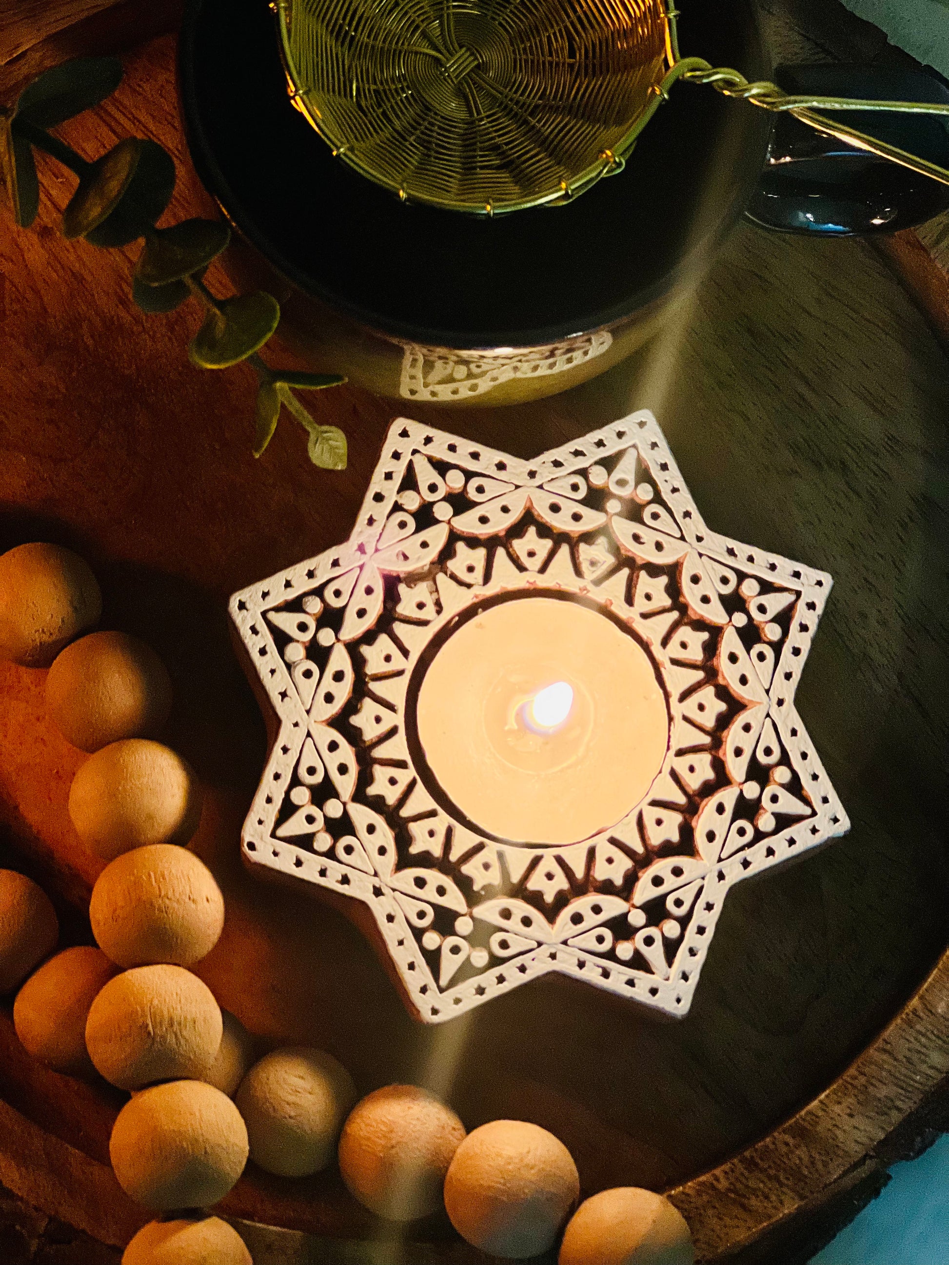 Wooden Hand-carved Sitaara Tea-light Holder - cozykutumbhstore