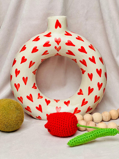 Dil Se Red Hearts Doughnut Vase - cozykutumbhstore